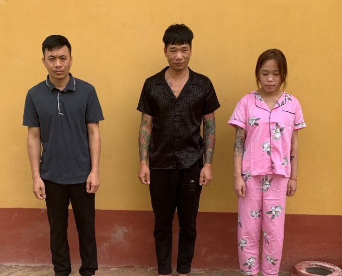 Ba đối tượng trên.