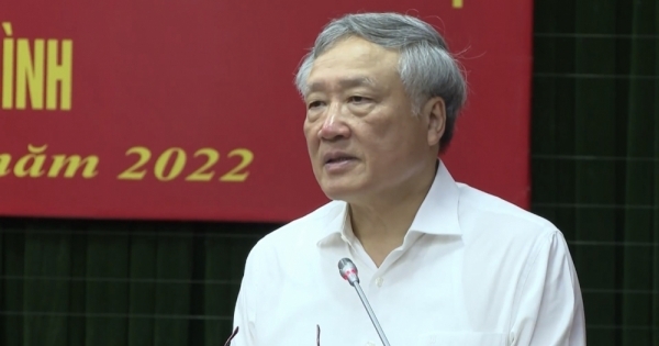 Đồng chí Nguyễn Hòa Bình kiểm tra phòng chống tham nhũng tại Quảng Bình