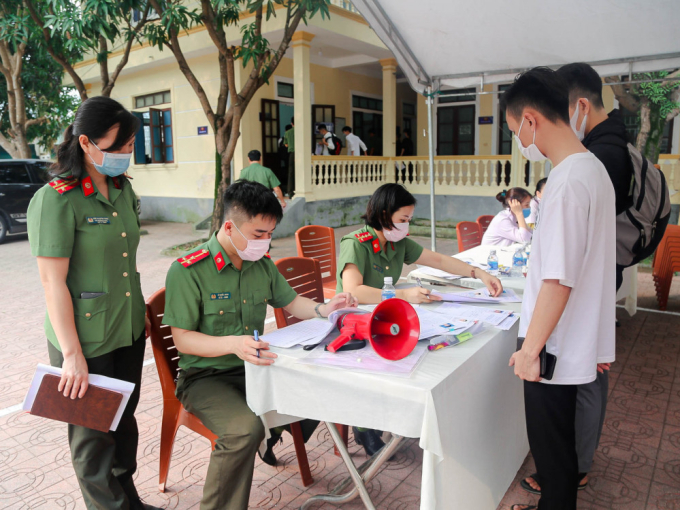 ơ tuyển và khám sức khỏe thí sinh dự thi vào các Học viện, Trường CAND năm 2021