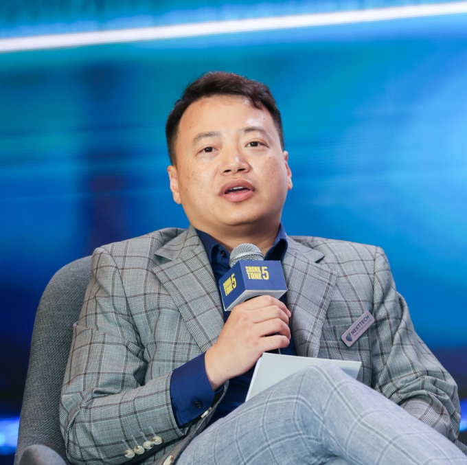 Shark Nguyễn H&ograve;a B&igrave;nh.