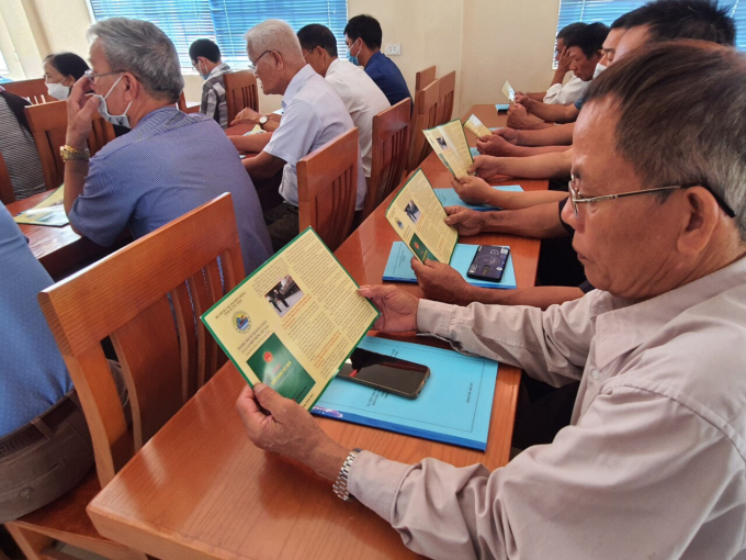 Kh&ocirc;ng kh&iacute; học tập nghi&ecirc;m t&uacute;c của c&aacute;c đại biểu