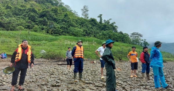 Tìm thấy thi thể 2 vợ chồng mất tích trên sông Gâm