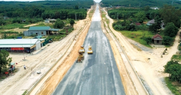Phải tập trung vốn để hoàn thành những đoạn còn lại đường Hồ Chí Minh