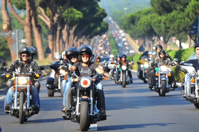 Lễ hội xe hứa hẹn m&agrave;n diễu h&agrave;nh xe m&atilde;n nh&atilde;n. Ảnh minh họa