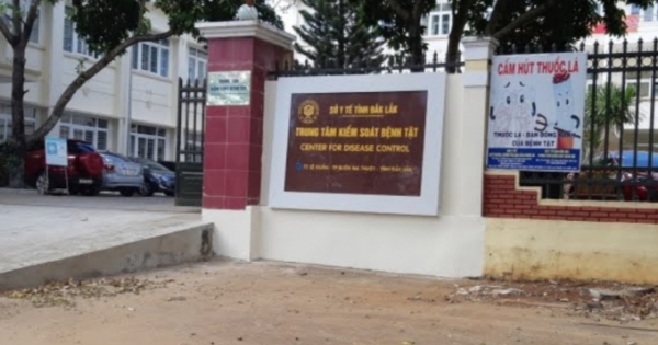 Khởi tố Giám đốc CDC Đắk Lắk và 4 thuộc cấp liên quan việc mua kit test Công ty Việt Á