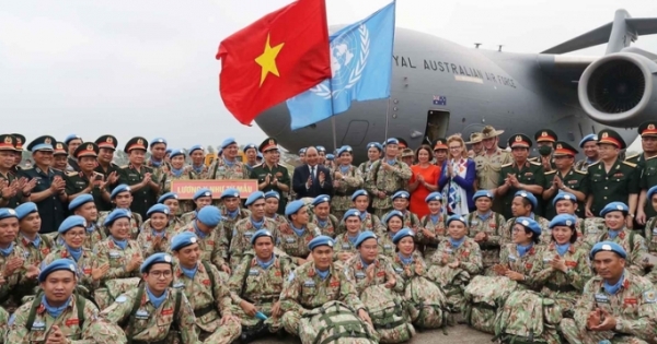 Tỏa sáng hình ảnh Bộ đội Cụ Hồ trong mắt bạn bè quốc tế