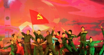 Đắk Lắk: Tái hiện chiến thắng chói lọi trong Chương trình nghệ thuật Đất nước trọn niềm vui