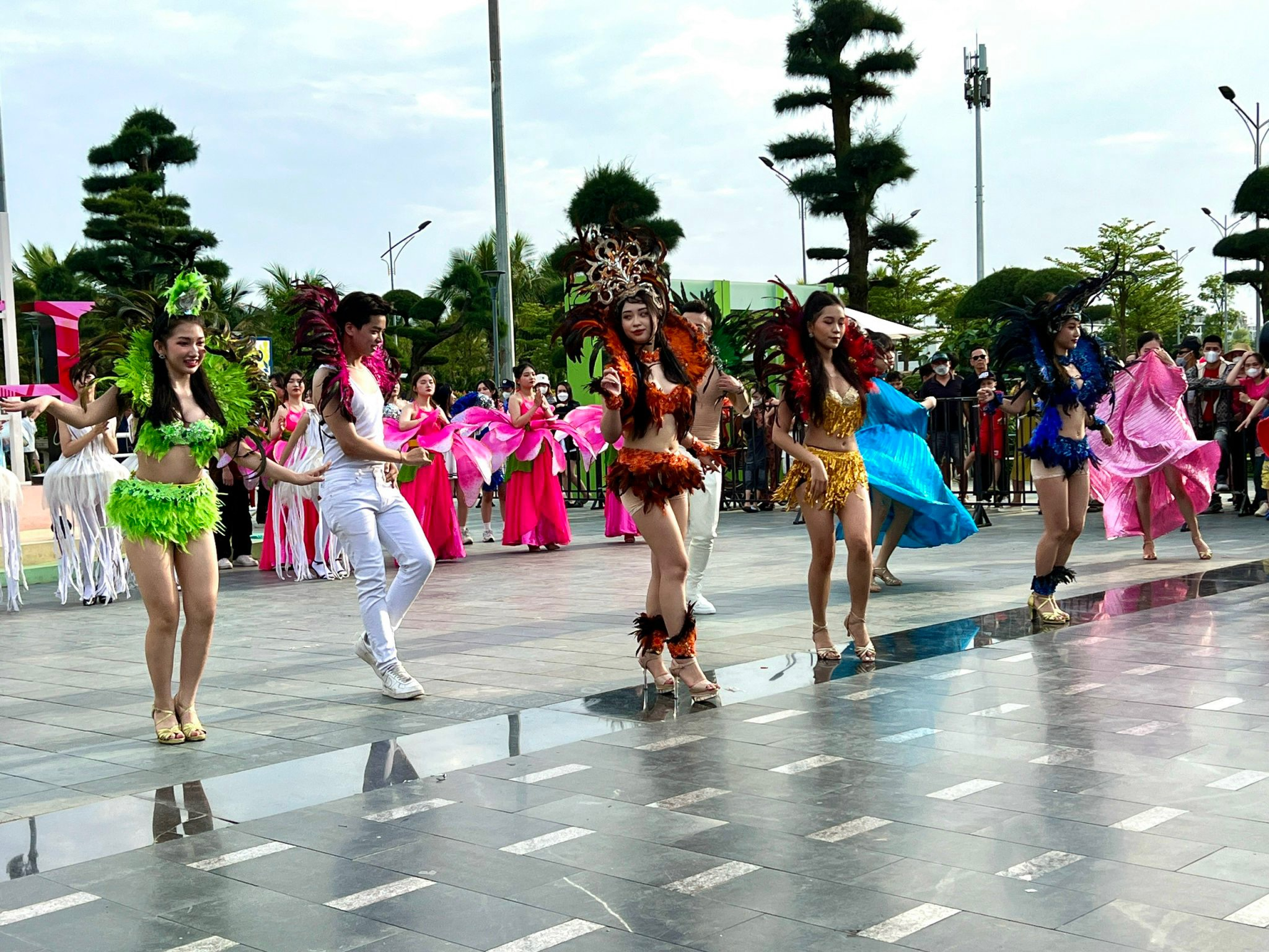 336CAF8B-726C-43C1-8D65-684AB7E89048.