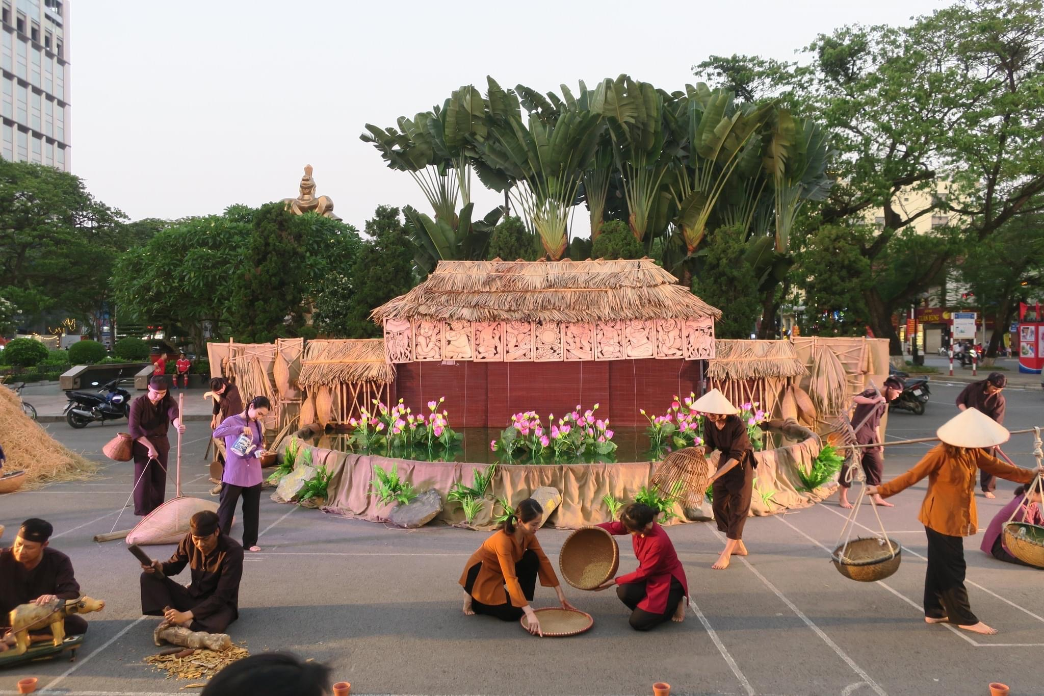 a2 lien hoan mua roi