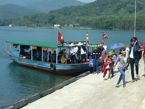 T&igrave;m thấy thi thể nam du kh&aacute;ch mất t&iacute;ch khi đi ch&ugrave;a Hương T&iacute;ch