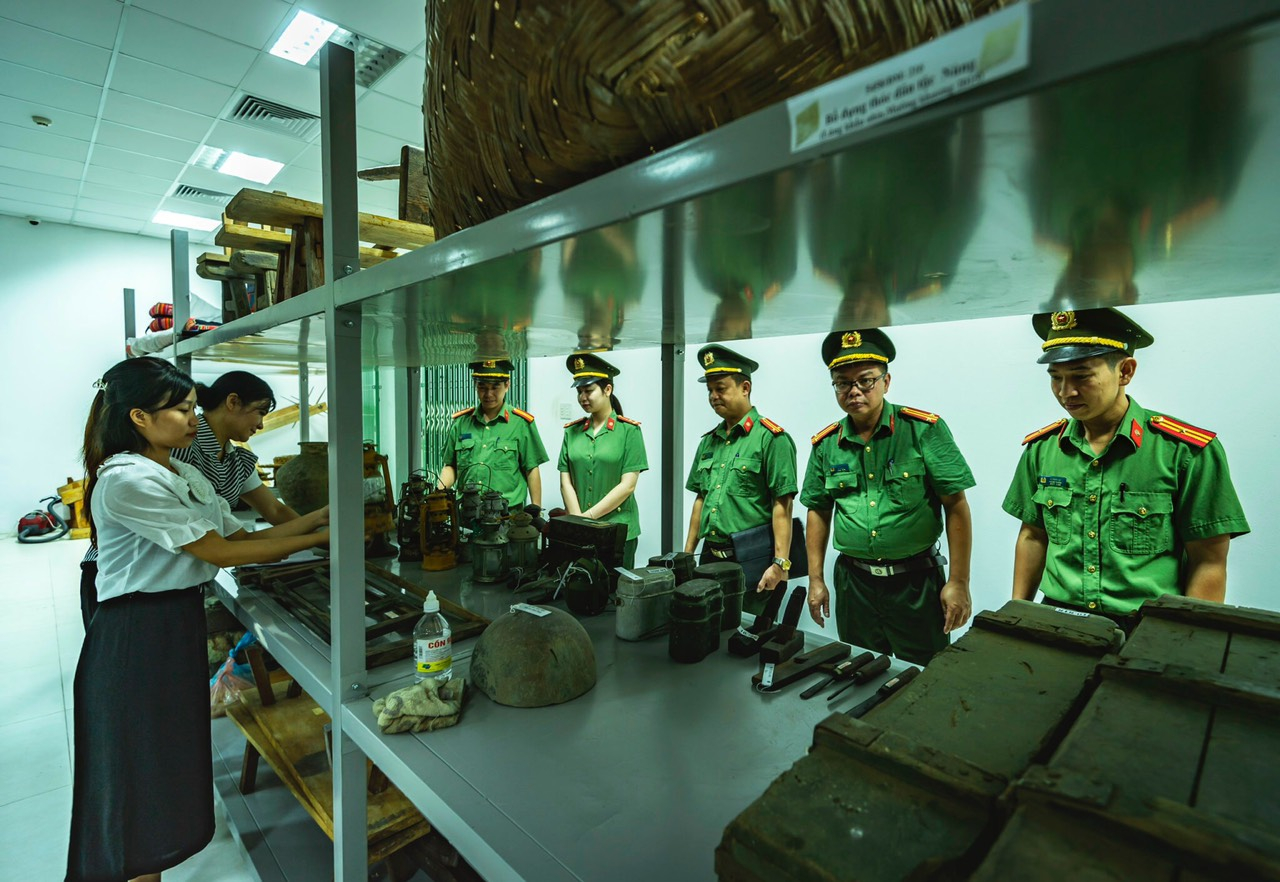 1F9C3D08-A353-41F0-B8D6-8F5E9E425A1E.