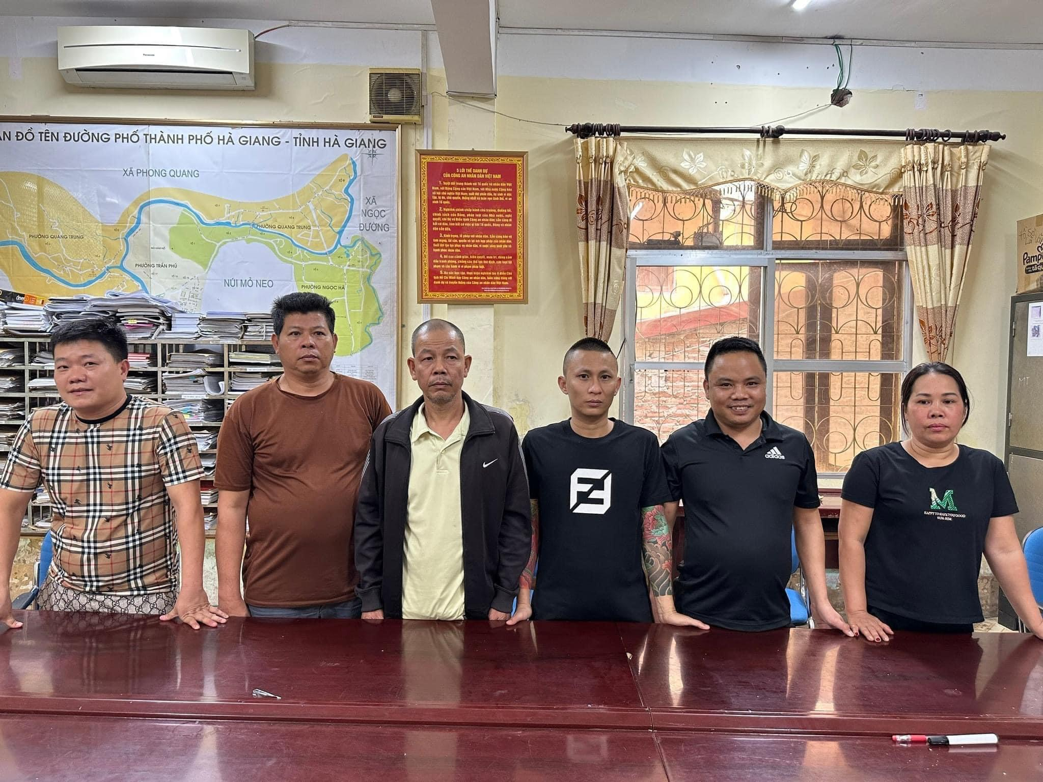 z4335674575058_5f381b1279cdeb39fa68eeca41aec8f2