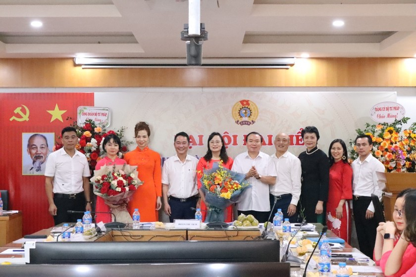 ra-mat-ban-chap-hanh-cong-doan-co-so-bao-plvn-nhiem-ky-2023-2028-716