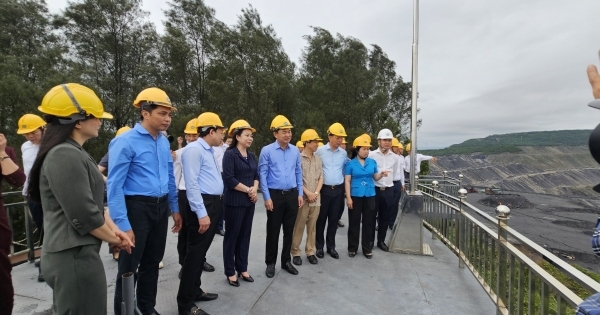 Phó Chủ tịch nước Võ Thị Ánh Xuân: Ngành than tiếp tục vươn lên trở thành ngành công nghiệp trụ cột