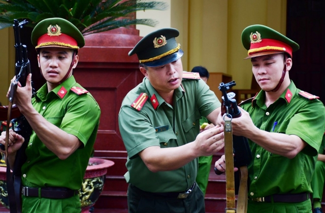 9 nh&oacute;m đối tượng n&agrave;o ch&iacute;nh thức được tăng lương cơ sở l&ecirc;n 1,8 triệu đồng/th&aacute;ng từ 1/7