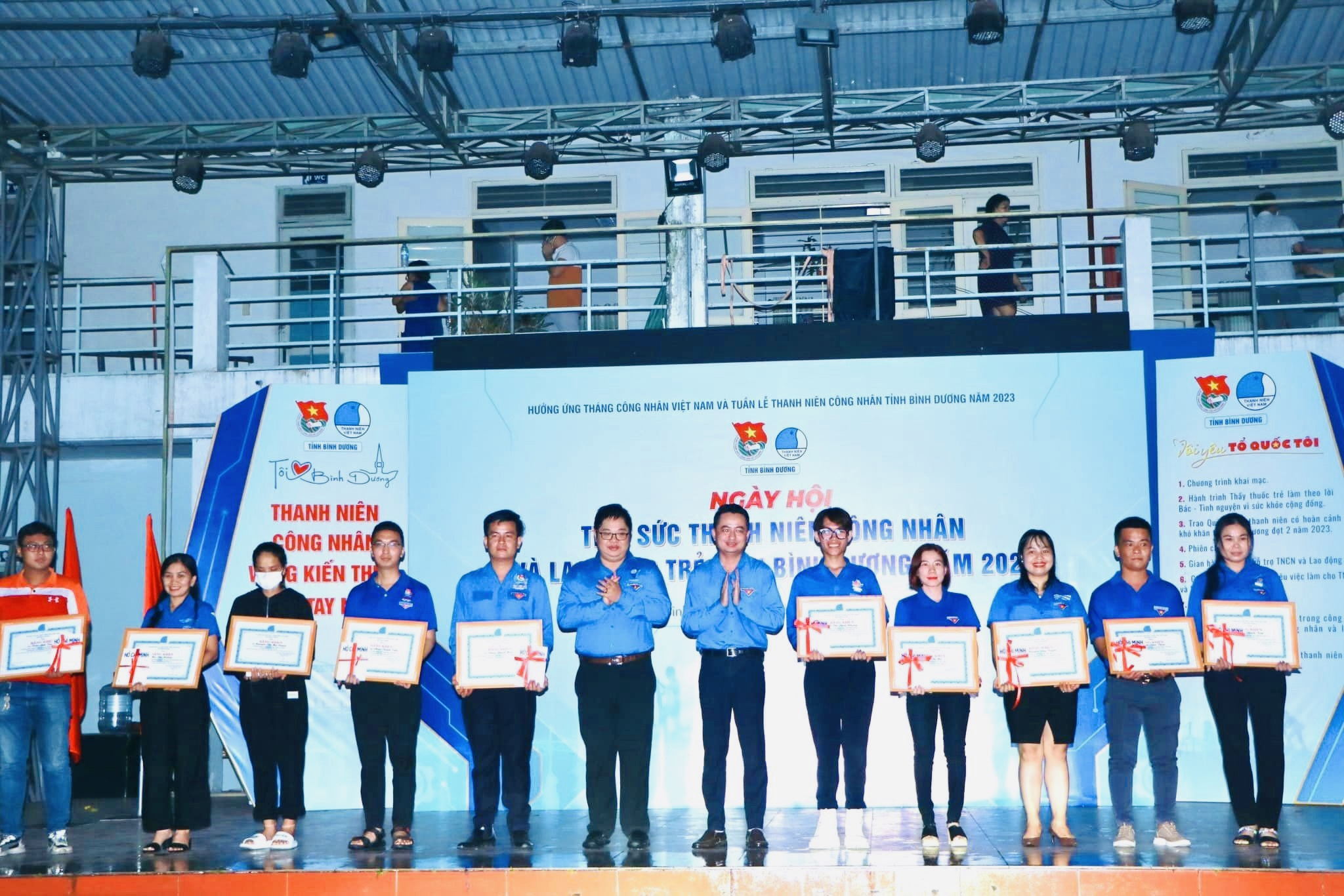 Tuy&ecirc;n dương thanh ni&ecirc;n c&ocirc;ng nh&acirc;n ti&ecirc;u biểu của tỉnh.