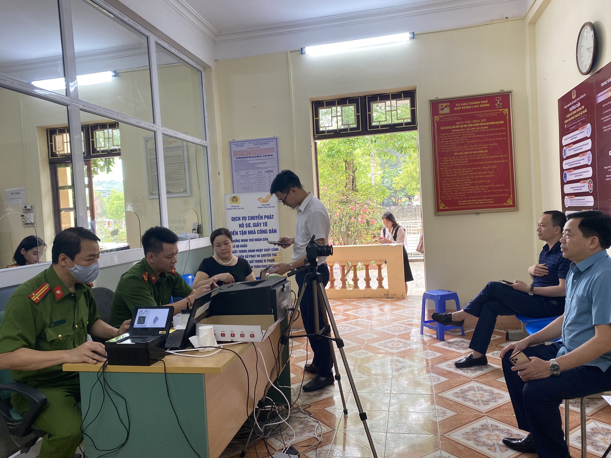 191B5703-53E8-48F5-8167-800103D40B72.