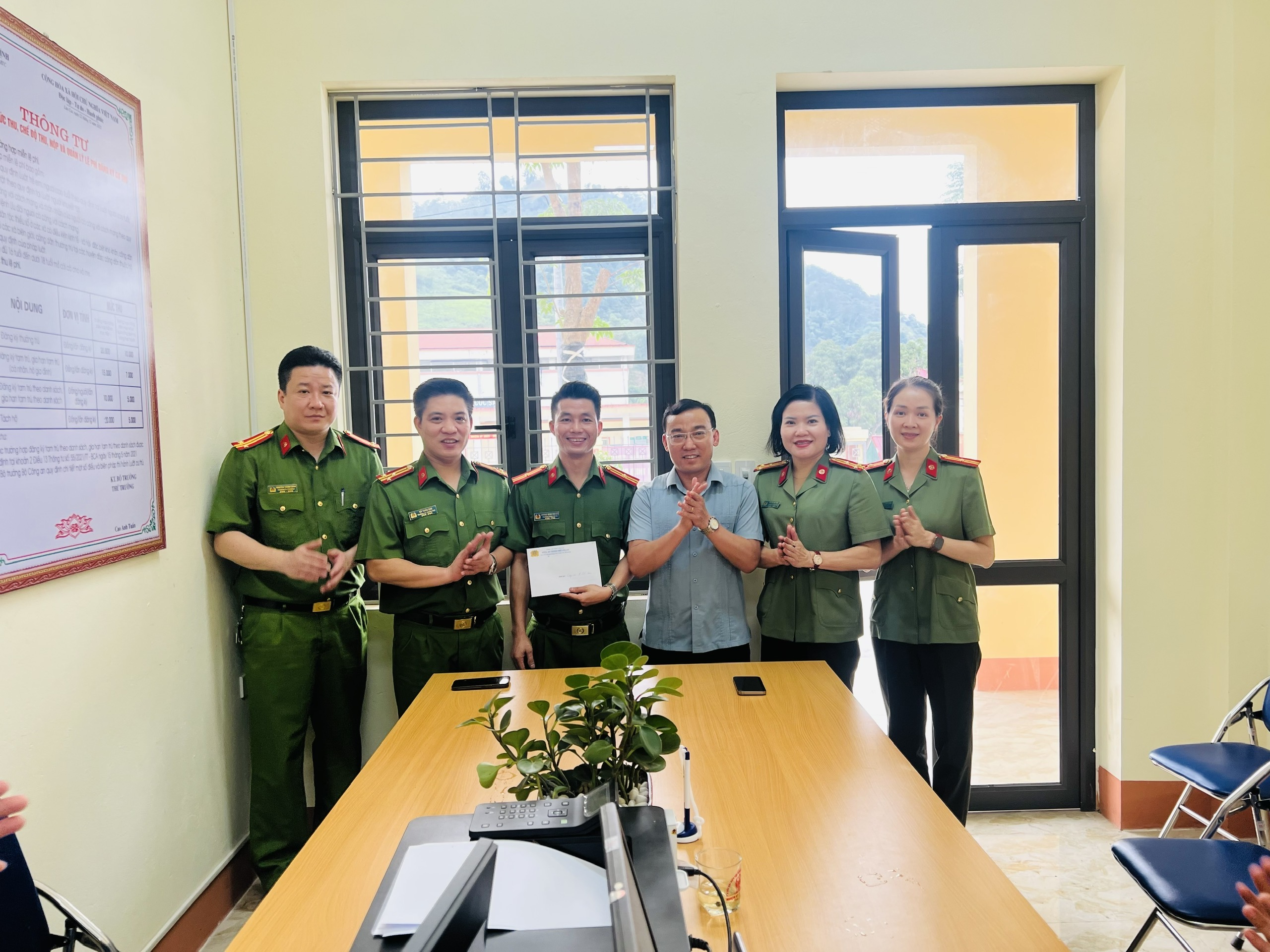 F4F66602-6FAF-459E-8F3E-D38293E62AB7.