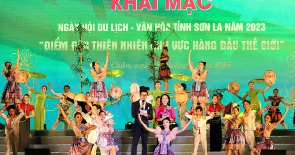 Đặc sắc đêm khai mạc Ngày hội du lịch văn hóa ở Sơn La