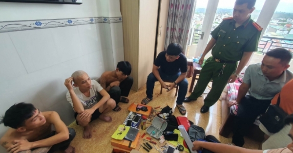 Bắt gọn nhóm đối tượng gây ra hơn 10 vụ trộm trên xe ô tô