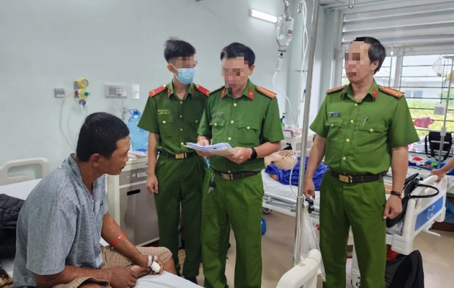 Khởi tố, bắt giữ đối tượng chém trọng thương Trung tá Công an và 2 dân phòng