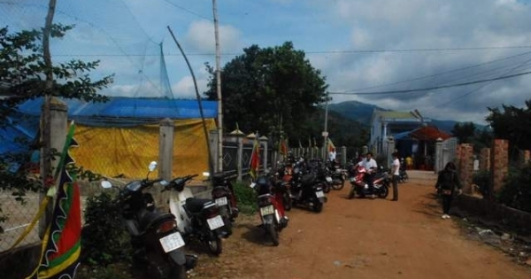 Gia Lai: Đi tắm suối, 3 học sinh chết đuối thương tâm