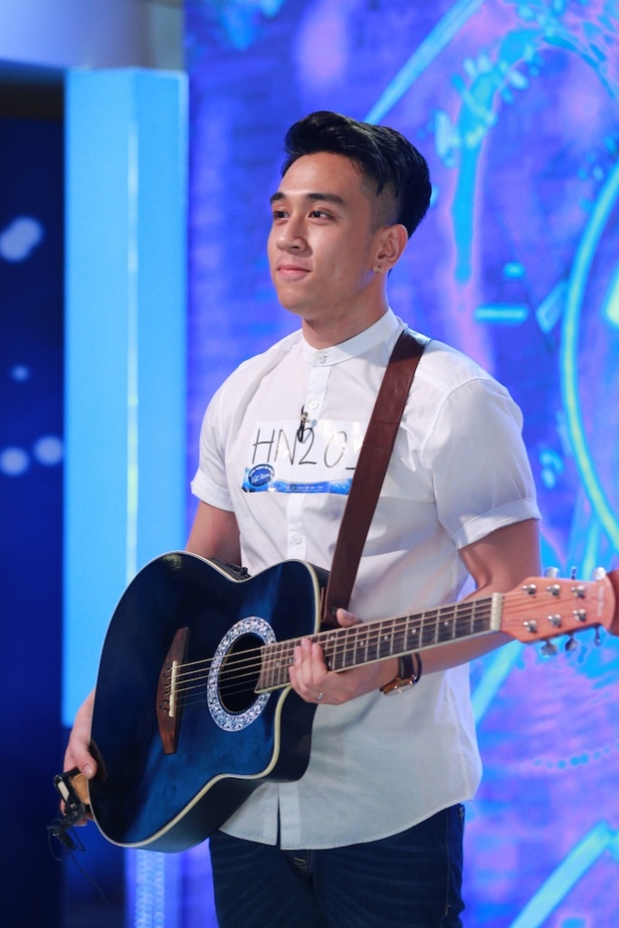 Vietnam Idol: Hotboy du học sinh Anh từng tham vọng &ldquo;săn l&ugrave;ng&rdquo; &ocirc;ng bầu nh&oacute;m Westlife