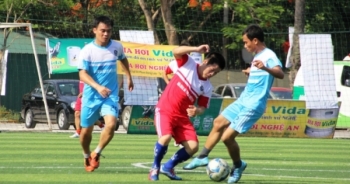 Tưng bừng khai mạc Giải bóng đá báo chí miền Trung lần thứ 3