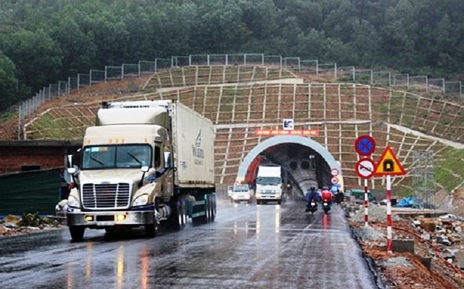 H&acirc;̀m đường b&ocirc;̣ Phú Gia - Phước Tượng đang chu&acirc;̉n bị ti&ecirc;́n hành thu phí (Ảnh: vneconomy.vn).