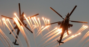 Mãn nhãn với màn biểu diễn của chiến đấu cơ Nga