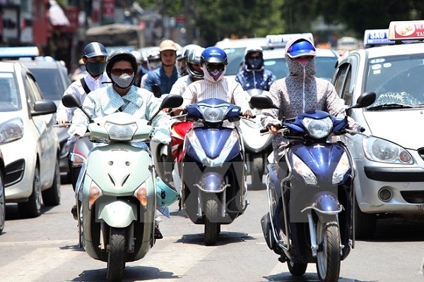 Trung Bộ vẫn tiếp tục duy tr&igrave; nắng n&oacute;ng.