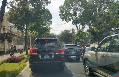 Ngành công an mua bốn xe Lexus ở Sóc Trăng