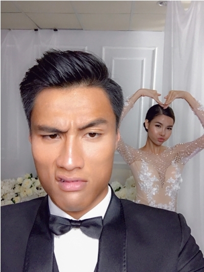 Hai người lu&ocirc;n vui vẻ v&agrave; nhắng nh&iacute;t b&ecirc;n nhau.