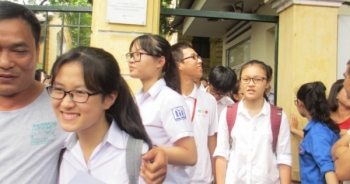 Căng thẳng trong cuộc đua lớp 10 sáng nay ở Hà Nội