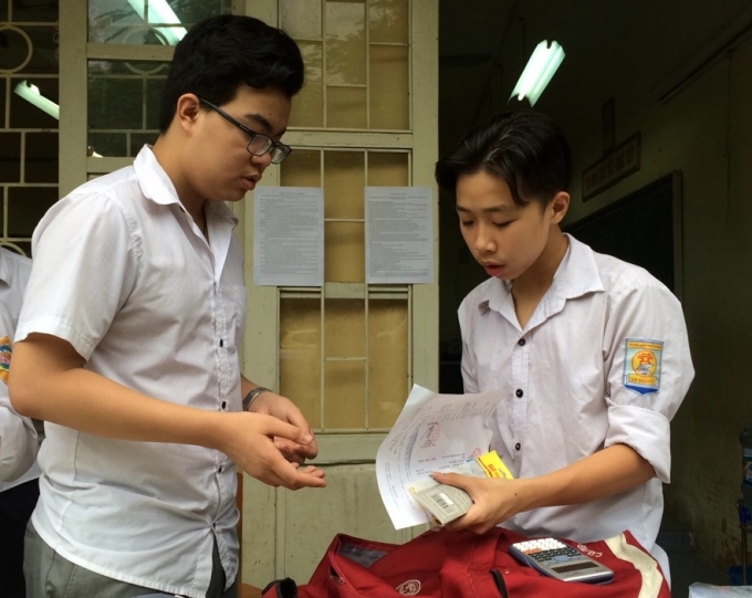 Sau ng&agrave;y đầu ti&ecirc;n thi tuyển sinh v&agrave;o lớp 10 H&agrave; Nội đ&atilde; c&oacute; 325 em bỏ thi. (Ảnh: D&acirc;n tr&iacute;)