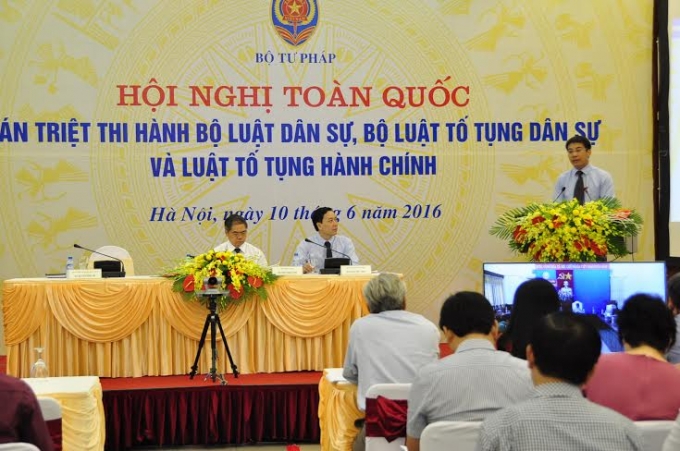 Đại biểu ph&aacute;t biểu tại hội nghị.