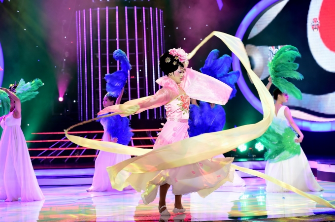 Biểu diễn tiết mục chưa từng c&oacute;, Phan Ngọc Lu&acirc;n chiến thắng tuần 8 Gương mặt th&acirc;n quen