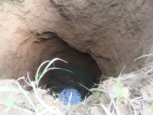 Thanh Hóa: Hố sâu ven sông Bưởi tiếp tục sụt lún