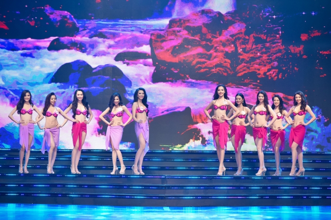 Đường cong n&oacute;ng bỏng của 18 th&iacute; sinh KV ph&iacute;a Nam lọt v&agrave;o chung kết Hoa hậu Việt Nam 2016