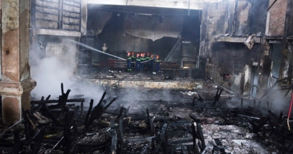 Cháy Nhà văn hóa Thiếu nhi tỉnh Điện Biên, thiệt hại gần 6 tỷ đồng