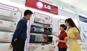 Hà Nội: "Cháy" các thiết bị làm mát ngày nắng nóng