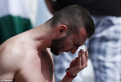 CĐV Hungary cố &nbsp;t&igrave;nh l&agrave;m loạn.