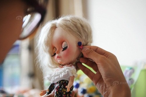 Nữ sinh kiếm bộn tiền nhờ nghề chơi c&ugrave;ng b&uacute;p b&ecirc;