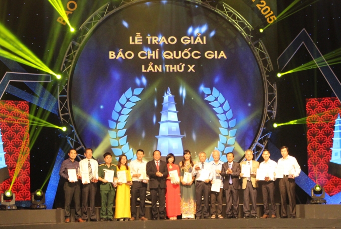 Những người l&agrave;m b&aacute;o phải l&agrave; những chiến sĩ tr&ecirc;n mặt trận tư tưởng, văn h&oacute;a