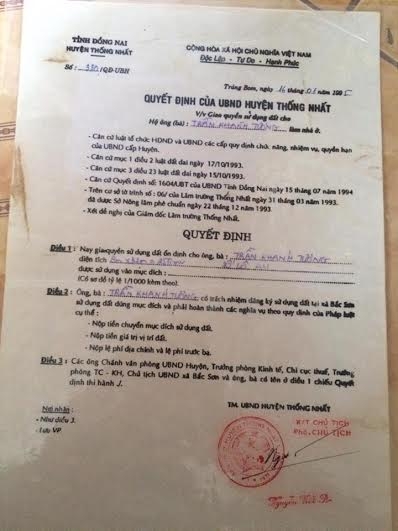 Quy&ecirc;́t định UBND huy&ecirc;̣n Th&ocirc;́ng Nh&acirc;́t năm 1995, giao đ&acirc;́t cho &ocirc;ng Tương,