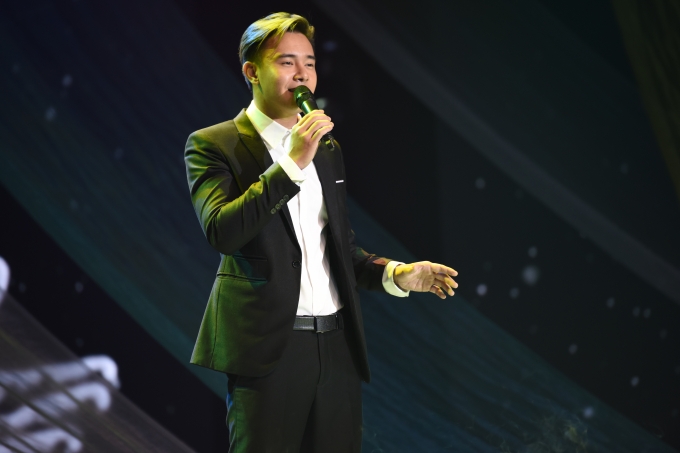 Đ&ocirc;ng H&ugrave;ng.