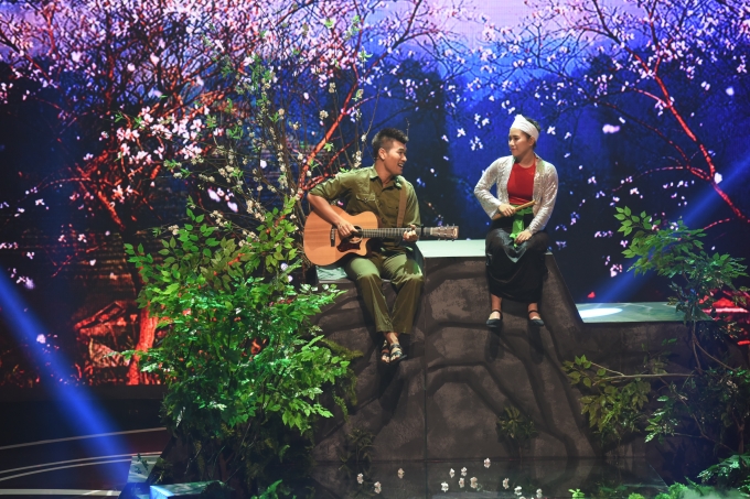 Giai điệu tự h&agrave;o số 2: Những trang viết c&ograve;n lại