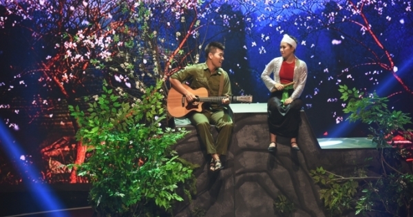 Giai điệu tự hào số 2: Những trang viết còn lại