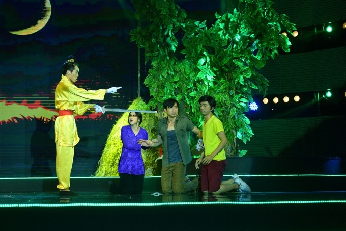 L&agrave;ng h&agrave;i mở hội: Việt Hương &ldquo;nổi da g&agrave;&rdquo; khi xem h&agrave;i kinh dị