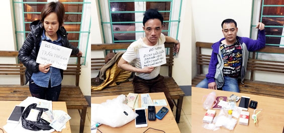 Trạm kiểm so&aacute;t li&ecirc;n hợp Km15 bắt giữ 3 đối tượng vận chuyển may t&uacute;y 19/3.